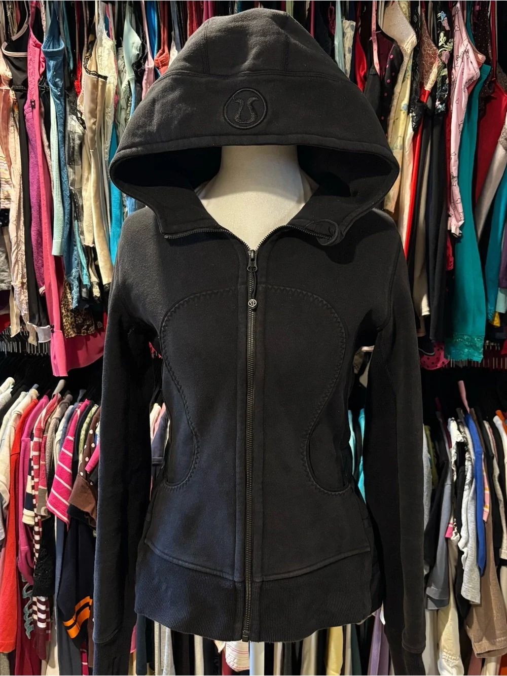 Lululemon limited edition Scuba Hoodie Ruffled Up Peplum Hiver Size 6 Rare 2013